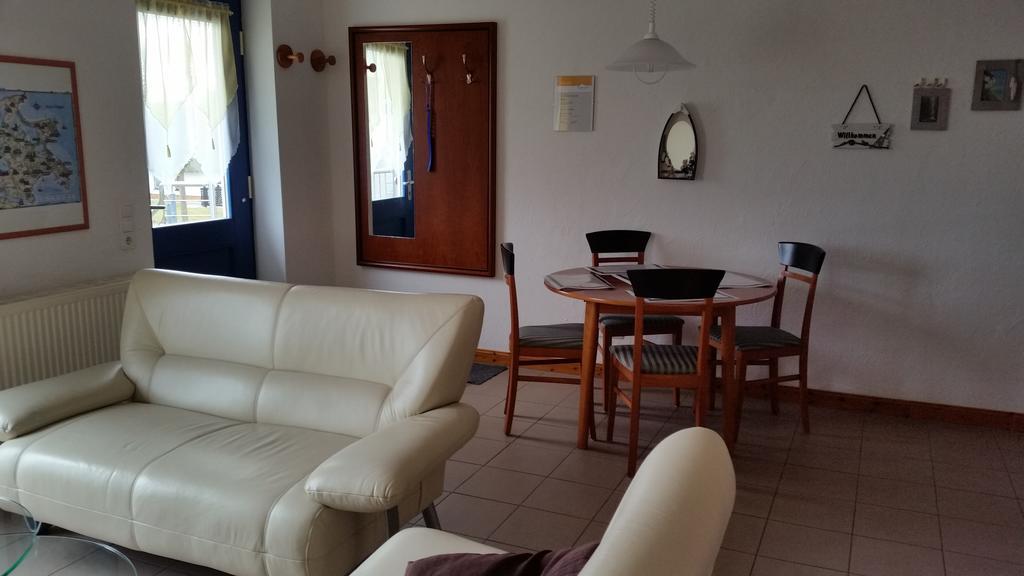 Haus Britta Ruegen Apartment Lietzow Ngoại thất bức ảnh